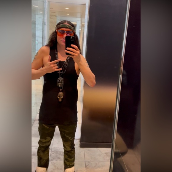 My names Wil, here to buy not sell. - Picture 6 of 17